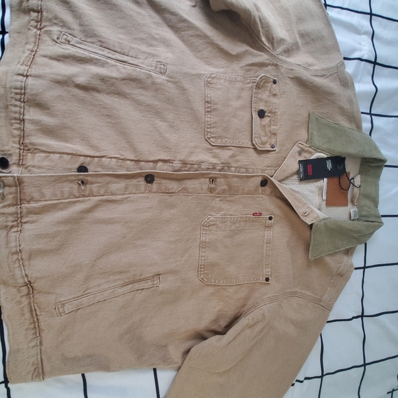 Levi's Premium Sunset Trucker Jacket - Picture 2 of 7